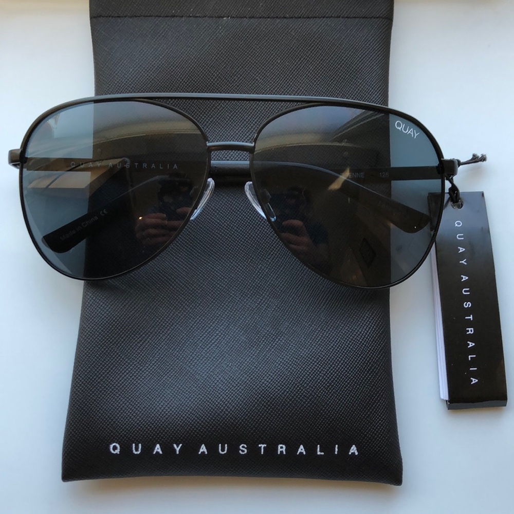 Brand New Quay Vivienne Sunglasses NWT